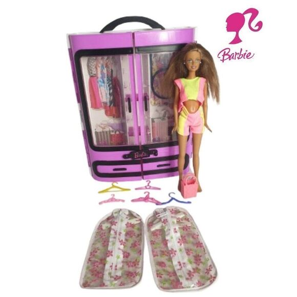Barbie Fashionista Ultimate Closet Wardrobe Set With Doll & Accessories - Picture 1 of 7